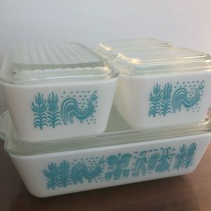 Amish butterprint Pyrex refrigerator dishes